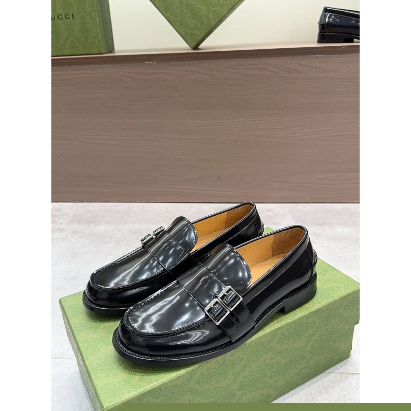 G*u*i leather shoes